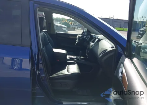 2019 Nissan Pathfinder Platinum z USA, uszkodzony, nr VIN 5N1DR2MN5KC583624